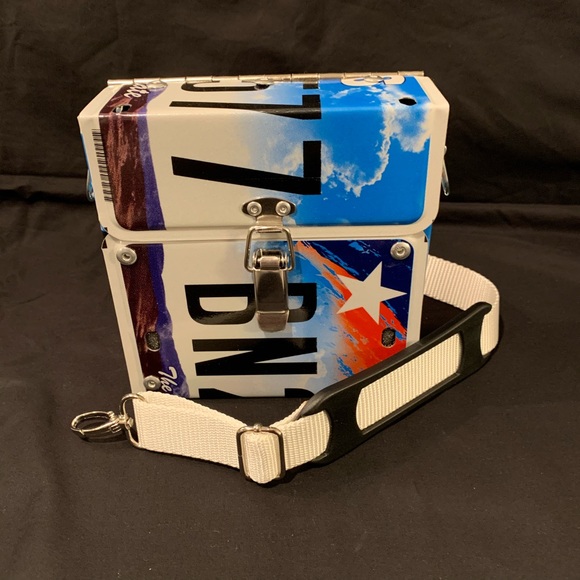 Handmade License Plate Crossbody Bag - Picture 2 of 7